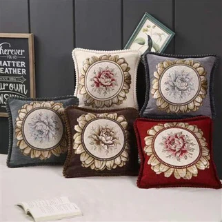 Sarung Kusyen Chenille